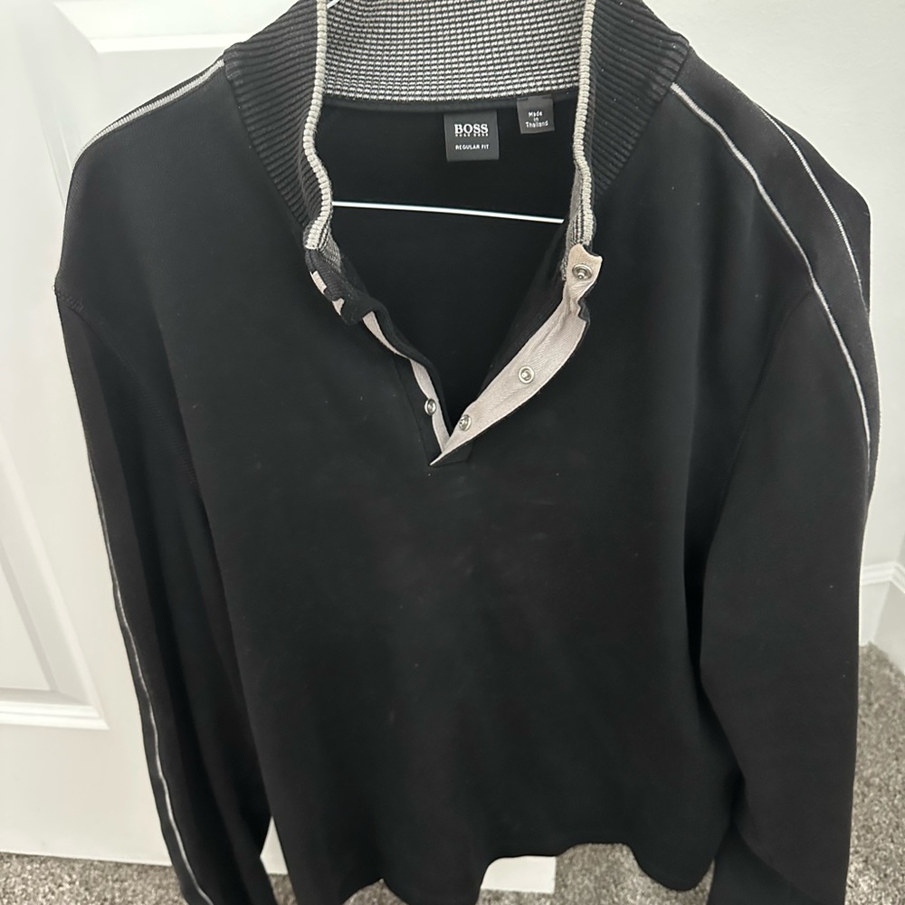 V-neck Boss-Hugo Boss pullover sweater gently worn